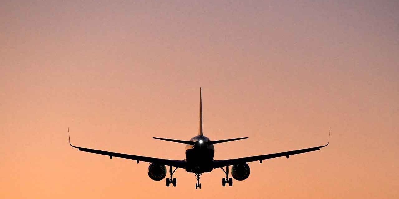 Havada Tehlikeli Anlar: Uçak Sabiha Gökçen'e Acil İniş Yaptı