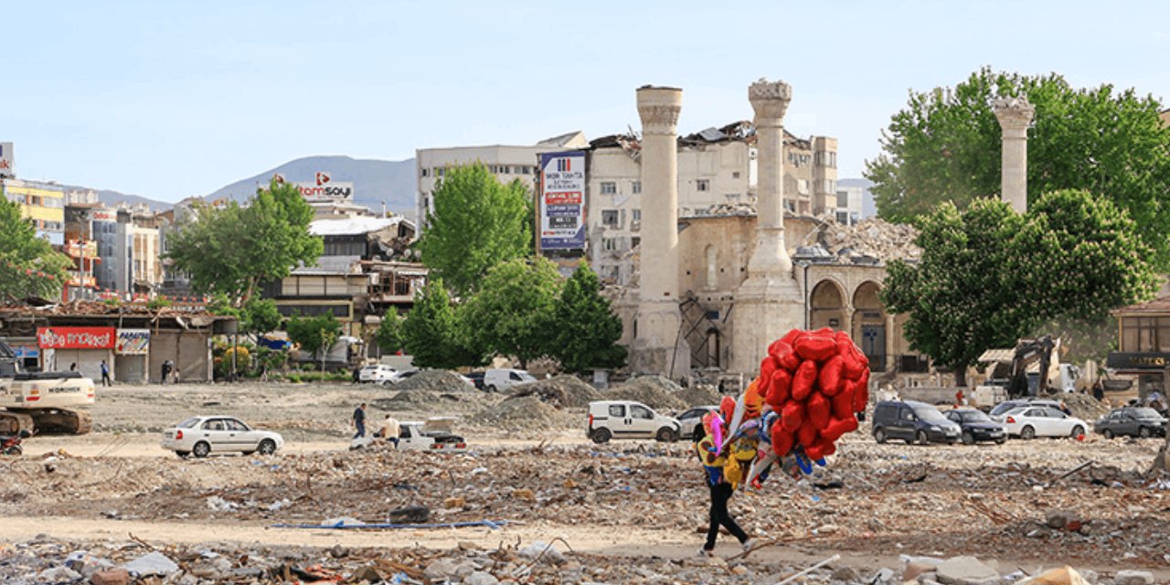 Malatya'da Deprem Felaketi Üzerinden 2 Yıl Geçmesine Rağmen Yeniden İnşa Süreci Yavaş ilerliyor