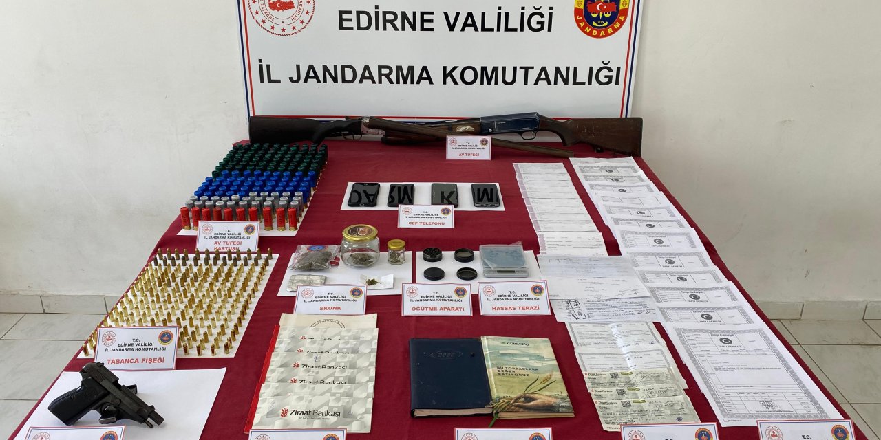 Edirne'de Tefeci Operasyonu: 4 Gözaltı
