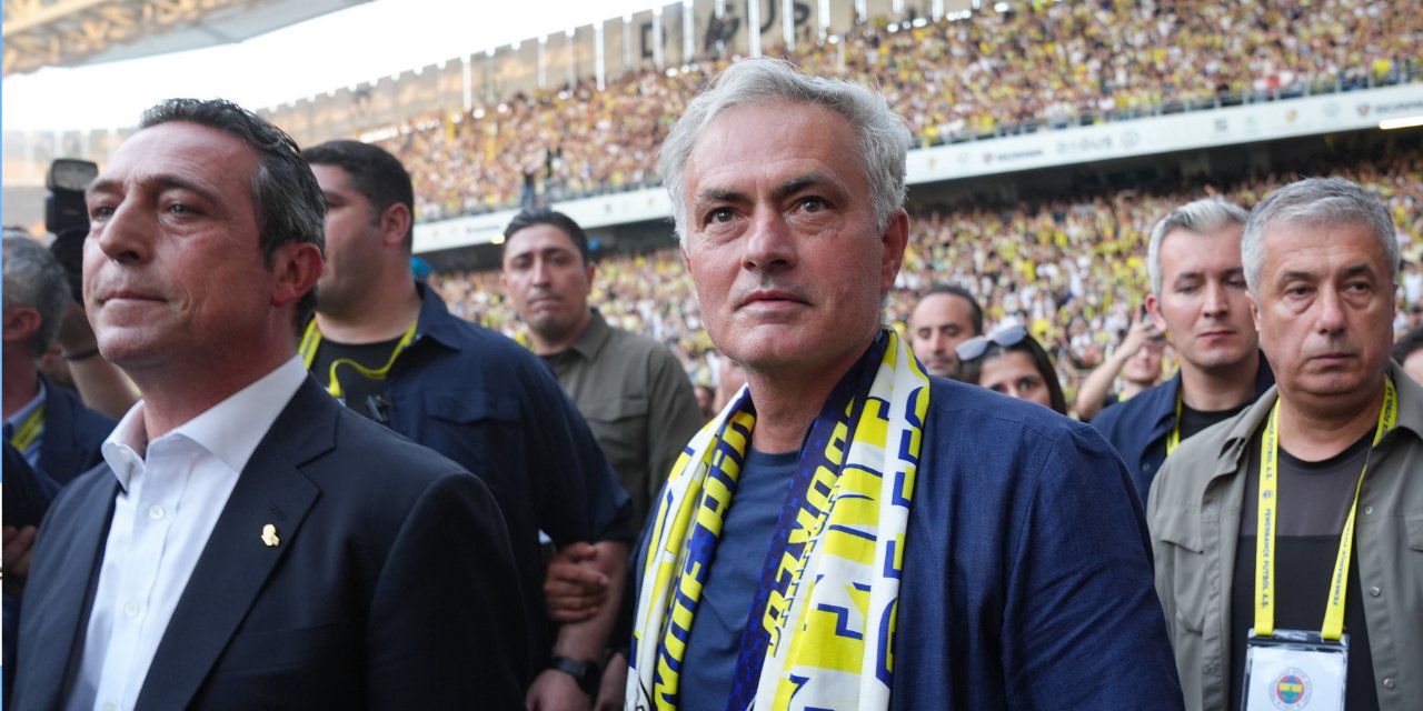 Mourinho'dan Fenerbahçe Taraftarına İlk Mesaj: "Bu Forma Benim Derime İşlenecek"