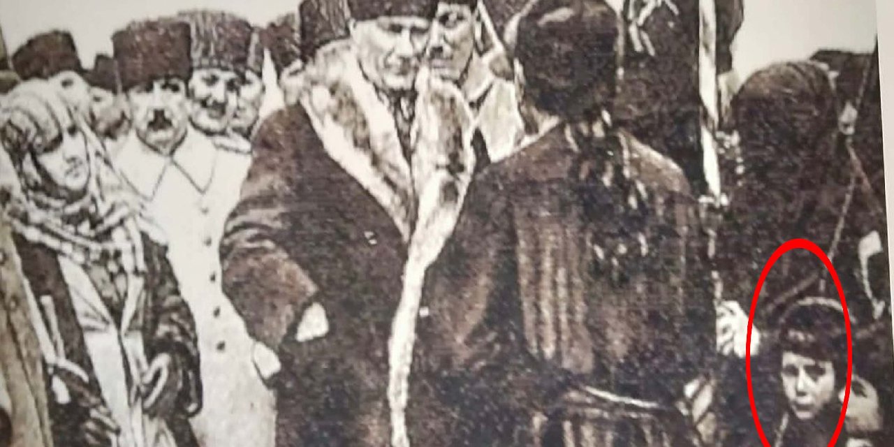 Atatürk Fotoğraftaki Kız Çocuğuna 'Evladım Seni İleride Öğretmen Olarak Görmek İstiyorum' Demişti