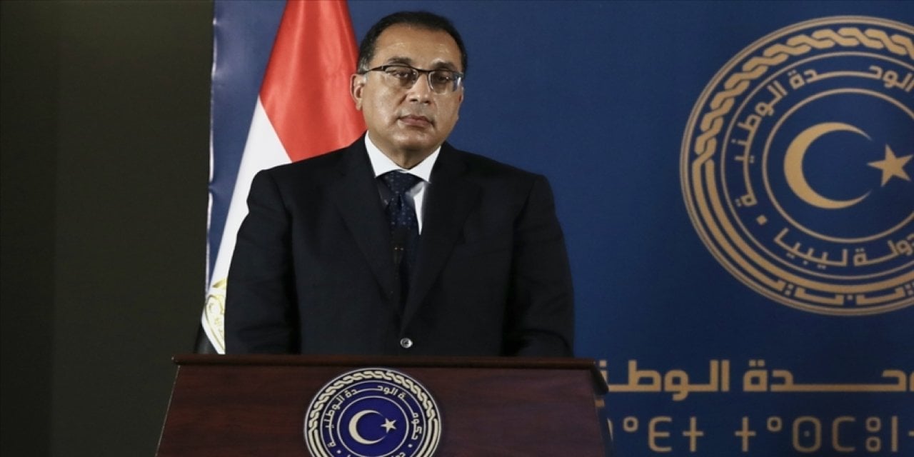 Sisi İstifa Eden Başbakana Hükümet Kurma Görevi Verdi