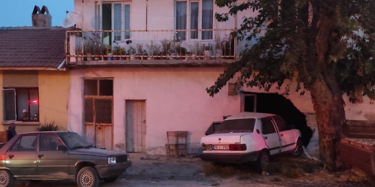 Balıkesir'de Facia: Binaya Çarptı Hayatını Kaybetti!