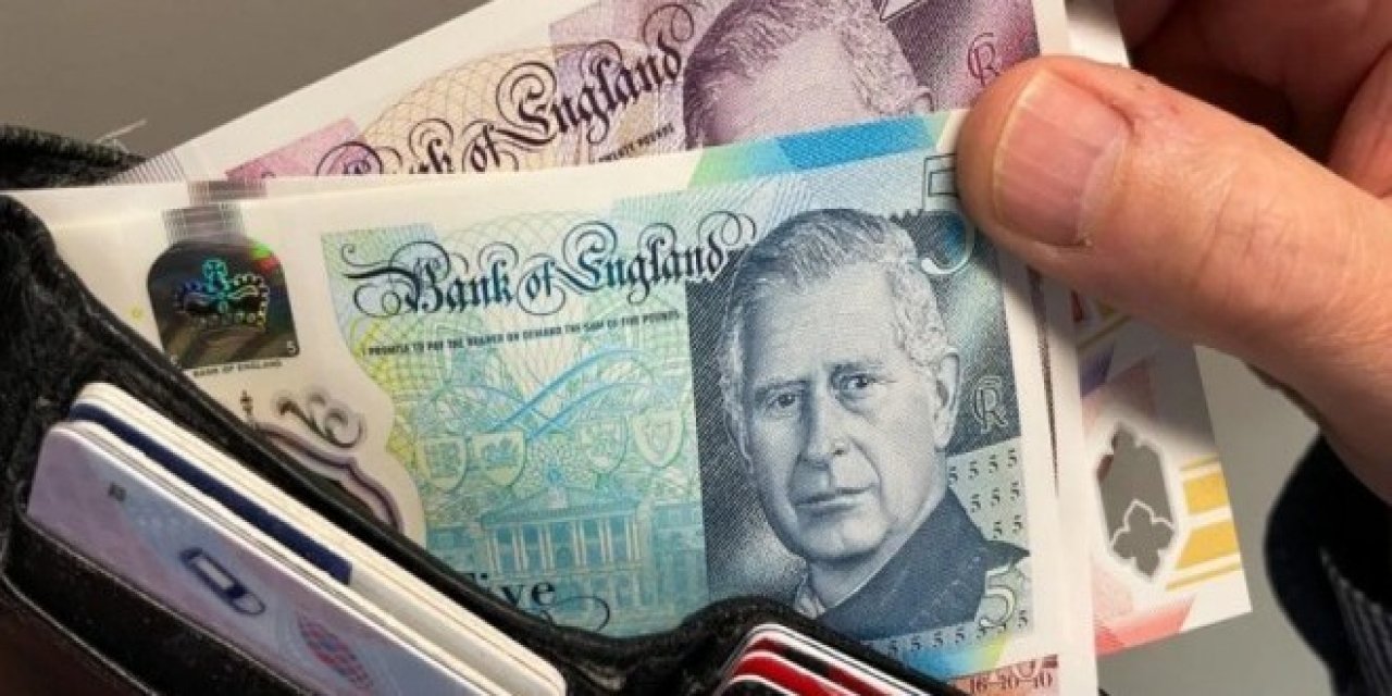 Kral Charles'ın Portresinin Bulunduğu Banknotlar Dolaşımda
