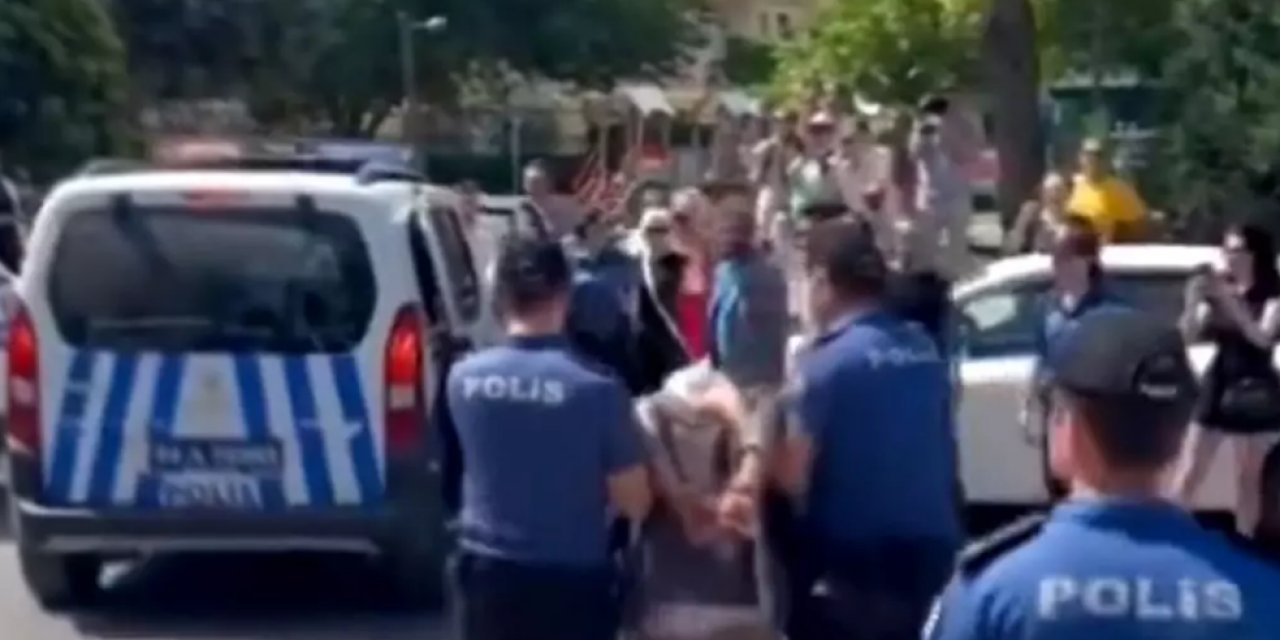 İstanbul'da Sokak Köpeğine Tecavüz Skandalı! Mahalleli Karakol Önünde Toplandı