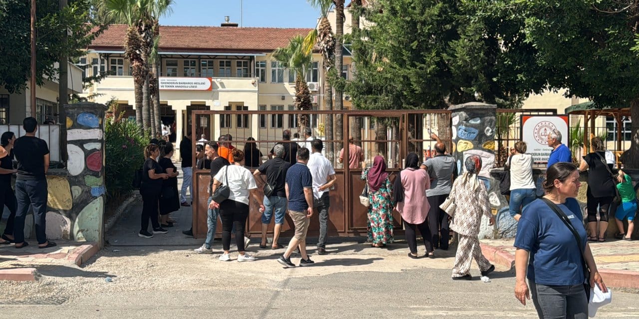 Sınav Saatinde Skandal! Okulun Elektrikleri Kesildi