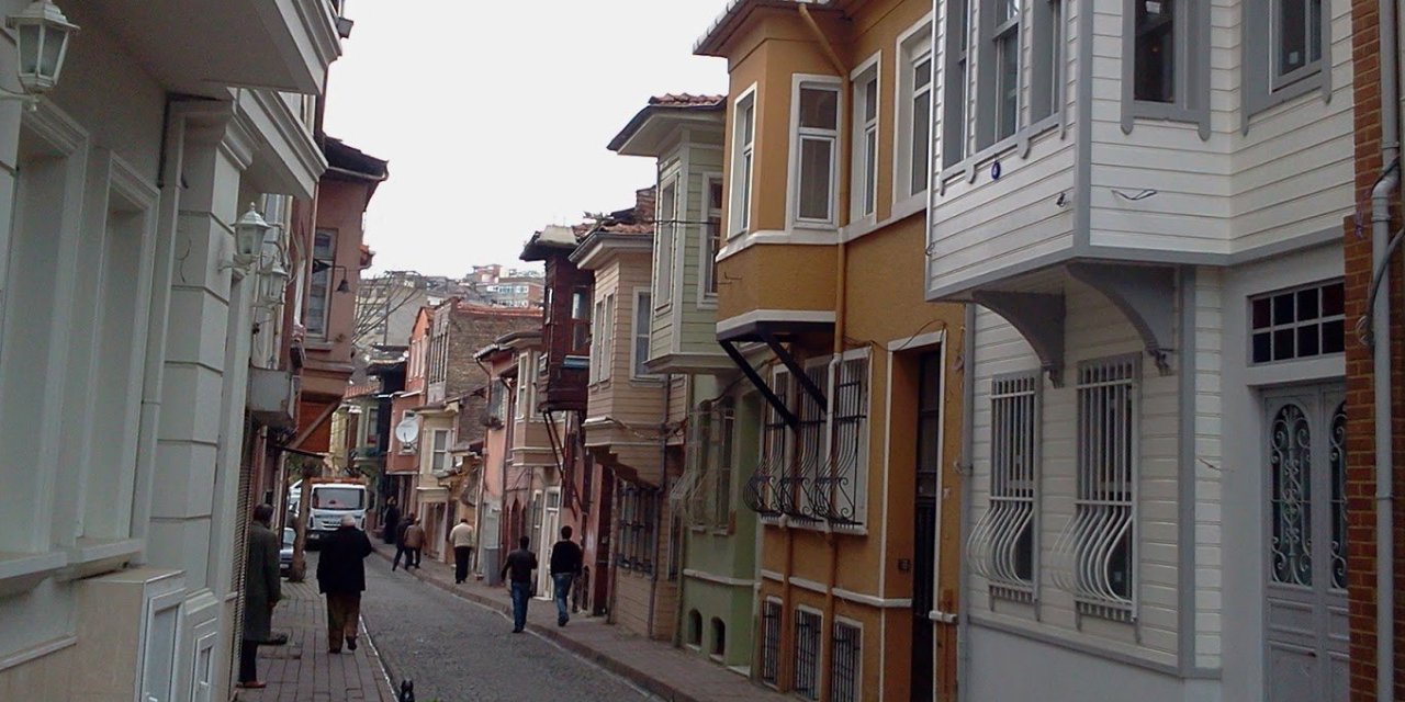 İstanbul'da Hileli Seçim: İki Kişilik Mahallede Bile Sonuca Ulaşılamıyor