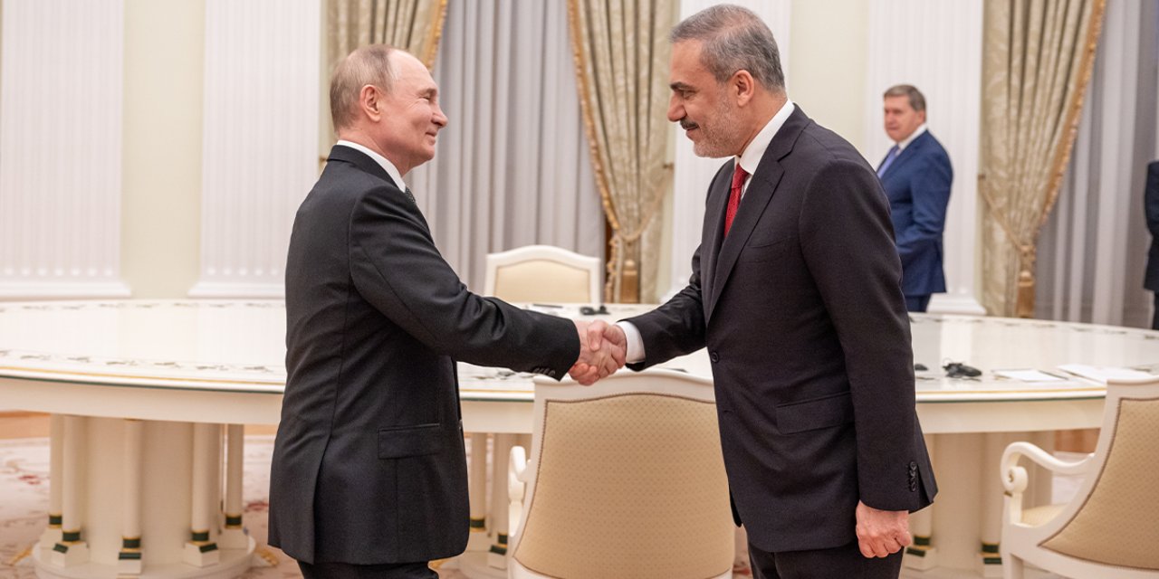Putin: "Türkiye ile İlişkilerden Memnuniyet Duyuyoruz"