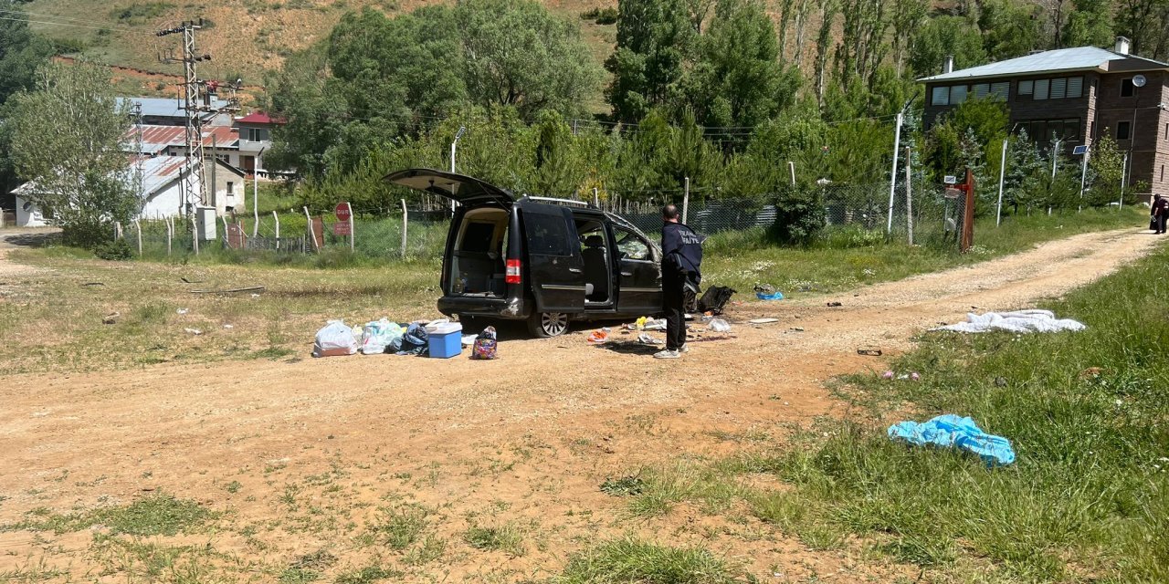 Sivas'ta Feci kaza: Ölü ve Yaralılar Var!
