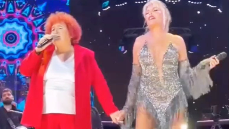 Ajda Pekkan ve Selda Bağcan'dan Düet: Sivas’ın Yollarına!