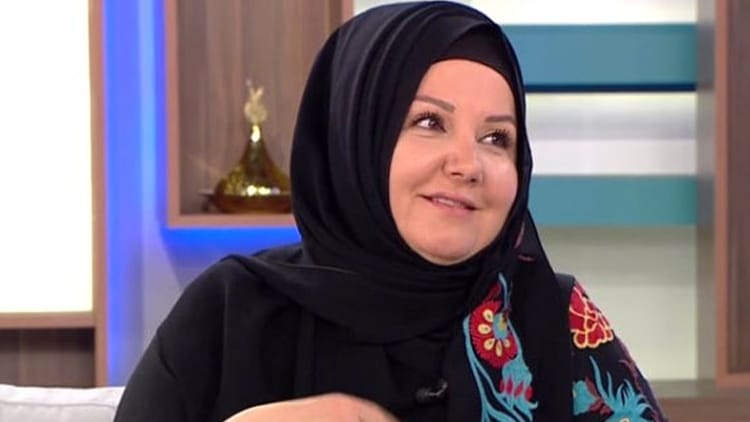 İkbal Gürpınar'a güzel haber! 30 bin lira kazandı