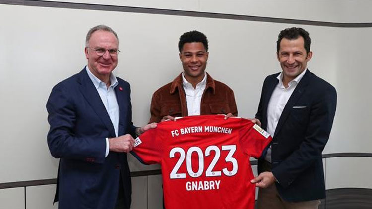 Serge Gnabry 4 yıl daha Bayern Münih'te