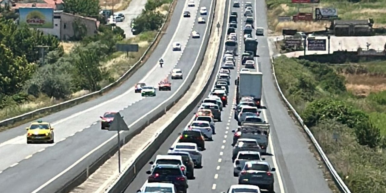 Tekirdağ Yolları Boş Kalmadı Bayram Trafiği Son Sürat Devam Ediyor