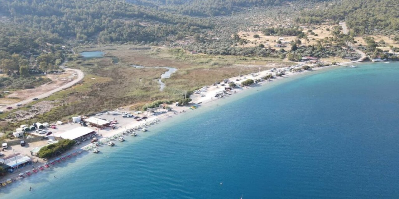 Muğla'daki İşgal Sona Erdi: Akbük Plajı Halka Açılarak Ücretsiz Oldu