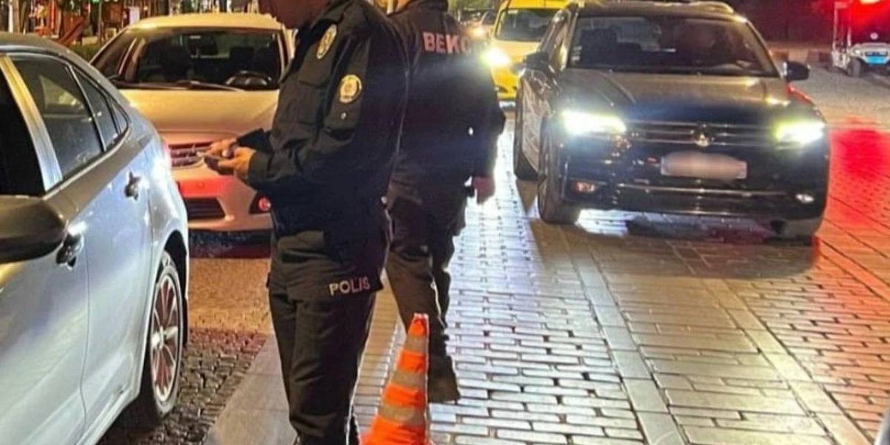 Korsan Taksi Polislere Çarptı: 3'ü Polis 6 Yaralı!