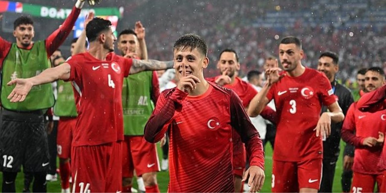 Galatasaray'dan Çarpıcı Paylaşım! 'Kardeşi Kardeşe Kırdırmaya...'