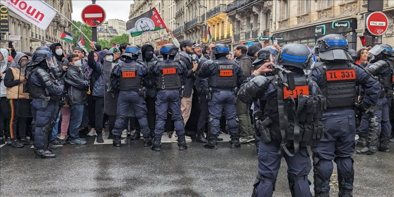 İsrail Protestosunda Gazeteci Gözaltına Alındı