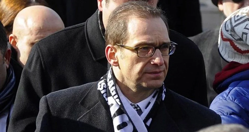 Koç Ailesinin Medyaya Uzak Üyesi Sessizliğini Bozdu: Duvara Asılacak Sözler