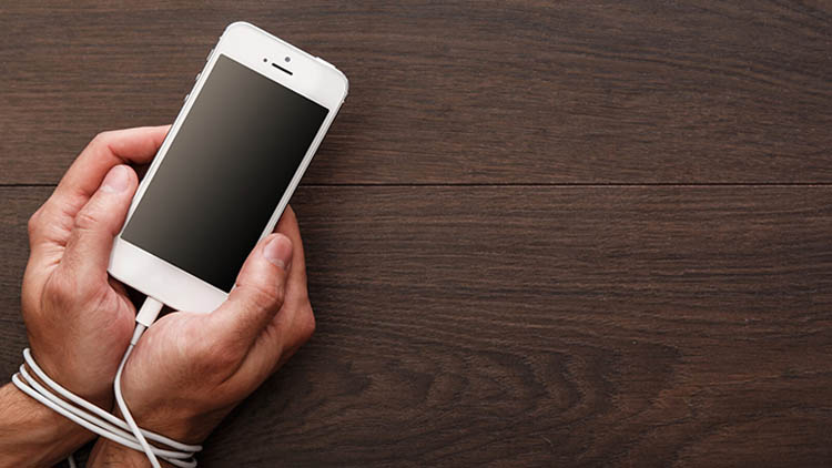 Teknolojiyle bağımlılıkta ailelere önemli uyarı