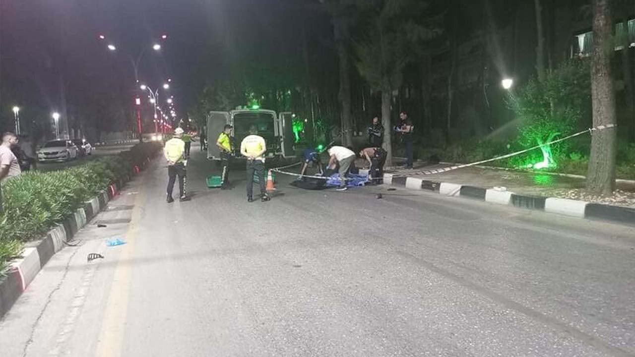 Manisa'da Devrilen Motosiklet Sürücüsü Öldü