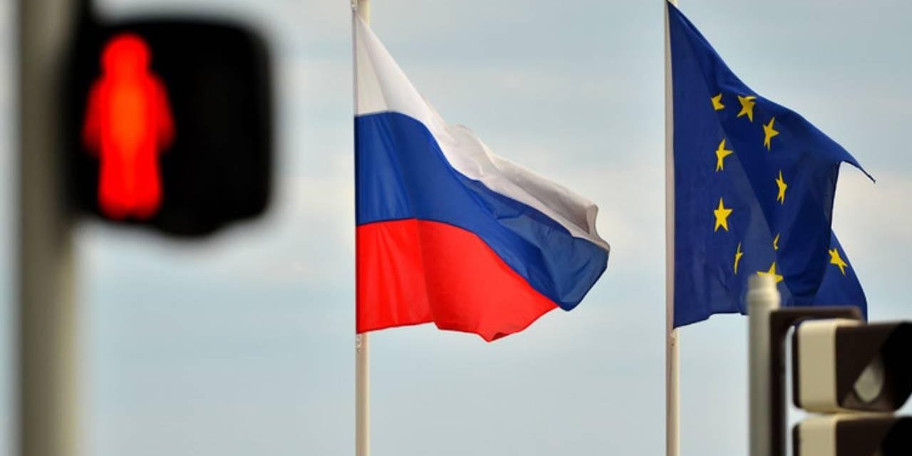 AB, Rusya'ya Yönelik Yeni Yaptırım Paketini Kabul Etti