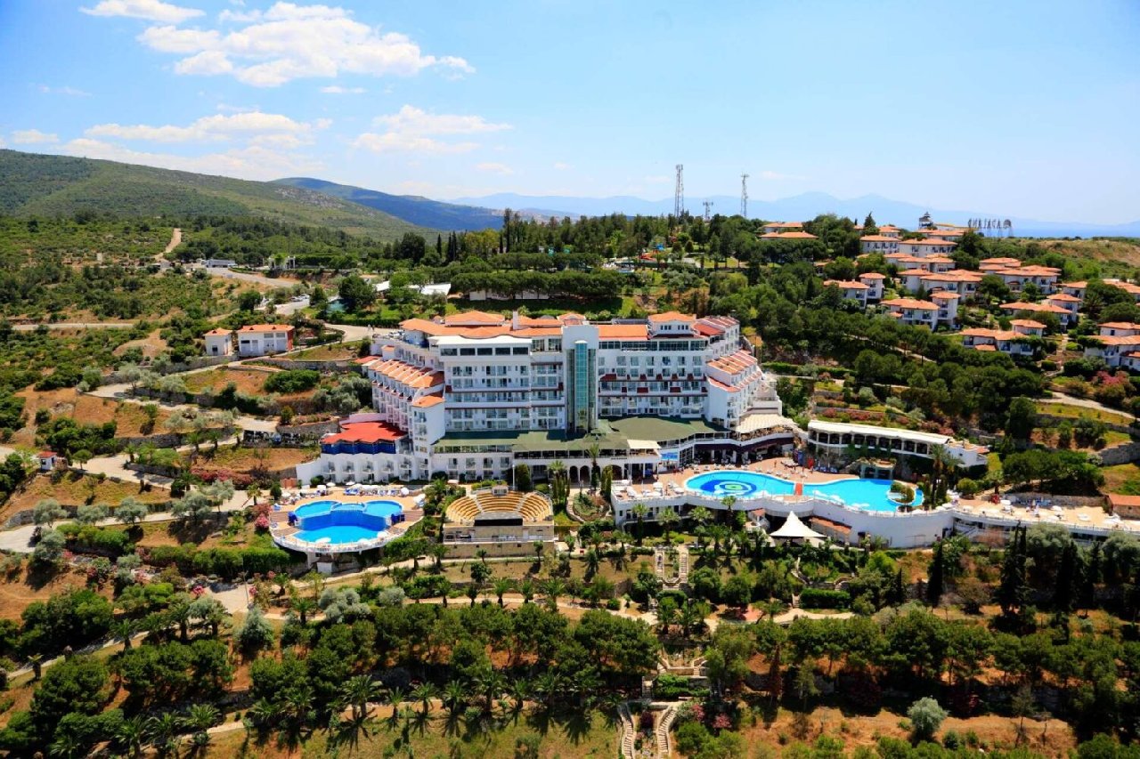 Türkiye'nin  'Turizmdeki Yüz Akı' Olarak Gösterilen 312 Odalı Dev Oteli İflas Etti