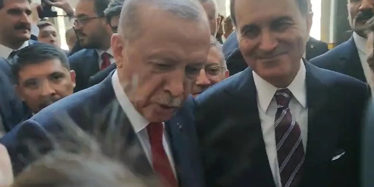 Erdoğan Muhabirin Ojelerini Görünce Şaşkına Döndü!