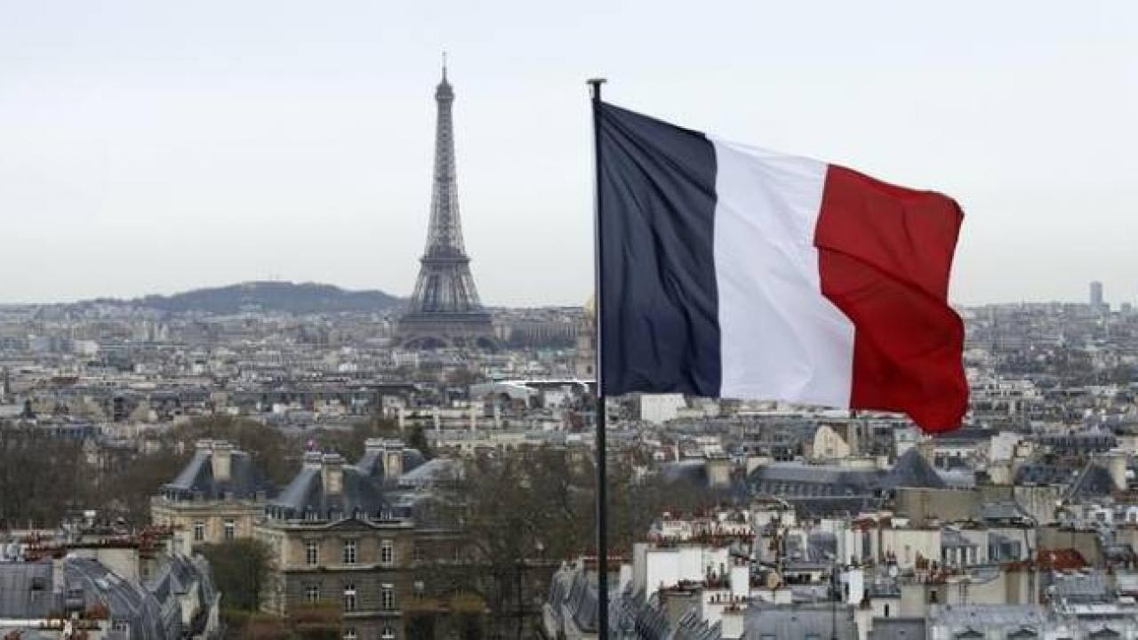 Fransa'da Sağcı Dernekler Kapatıldı