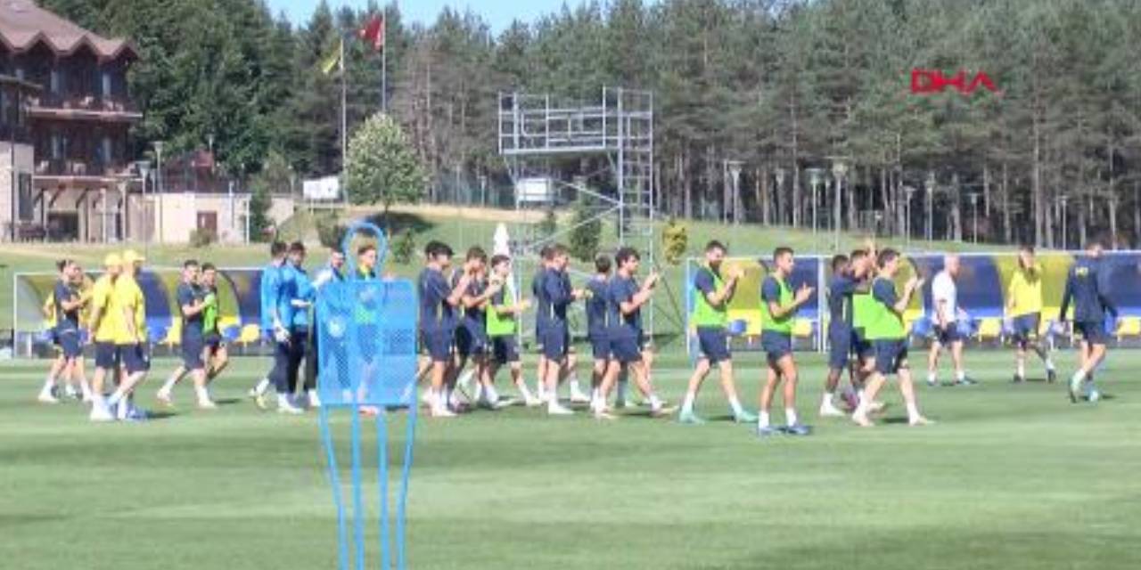 Fenerbahçe Yeni Sezon Hazırlıklarını Bugünkü İdmanla Sürdürdü