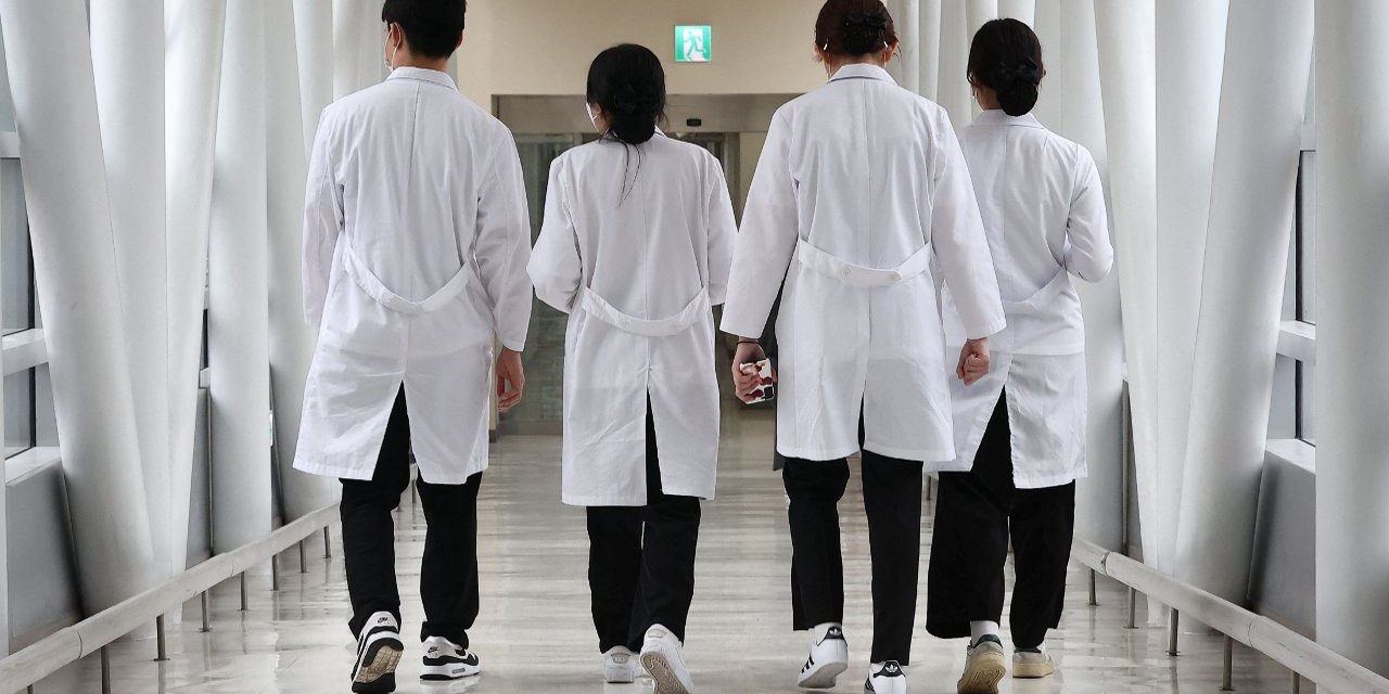 Güney Kore'de Doktorlar Süresiz İş Bıraktı
