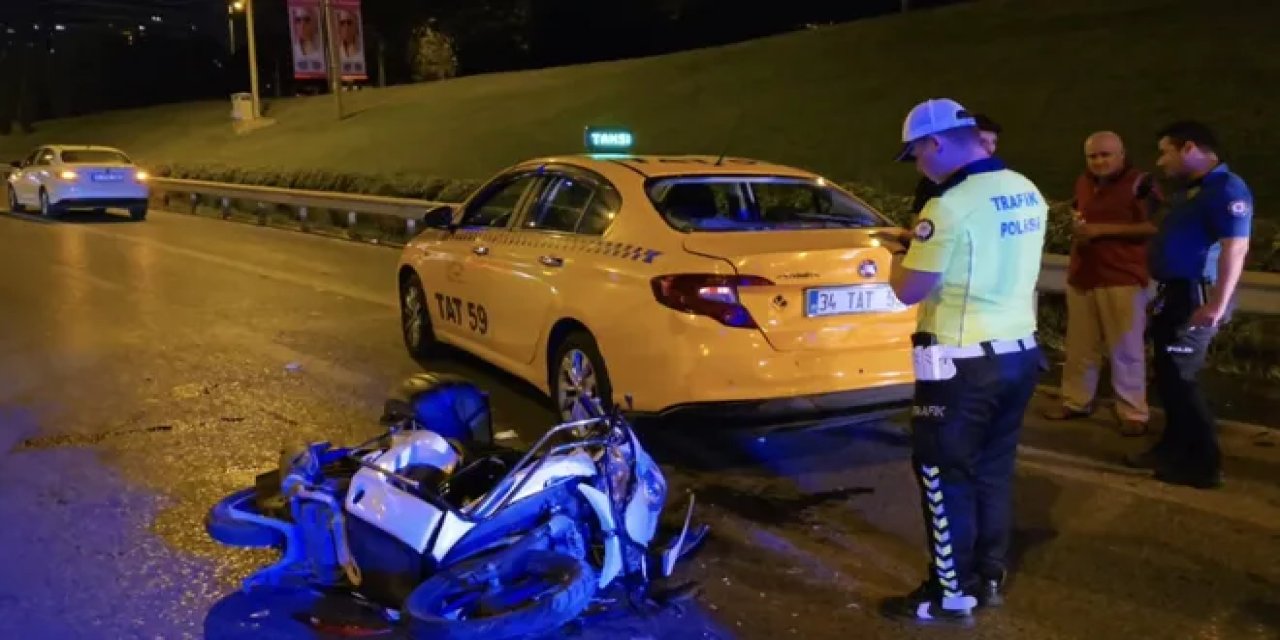 İstanbul'da Motosiklet Taksiye Arkadan Çarptı: 1 Yaralı