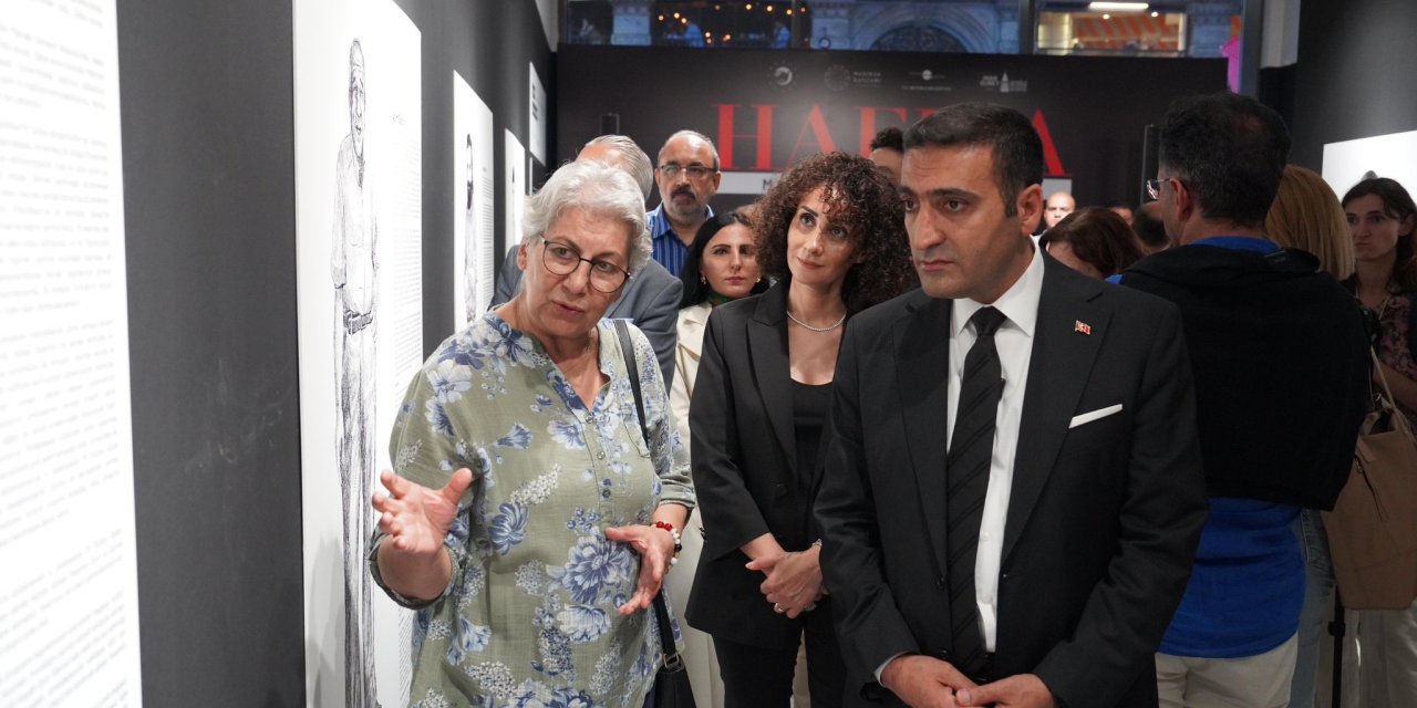 Sivas Katliamı'nı anlatan "Hafıza" sergisi Beyoğlu'nda açıldı
