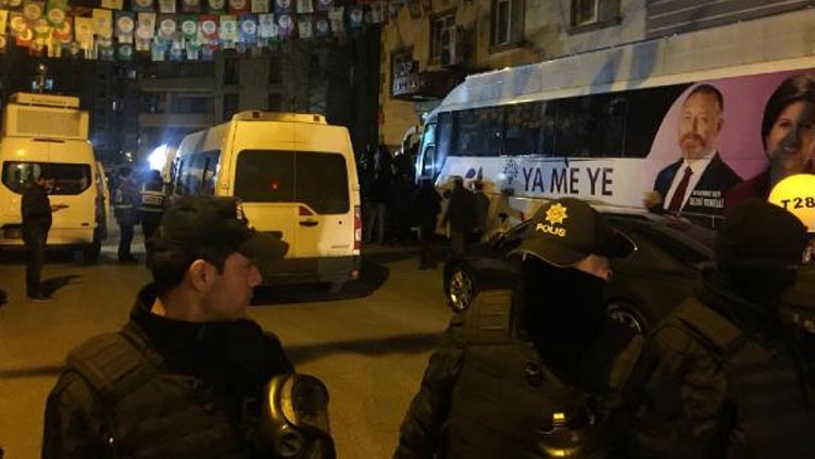 Açlık grevindeki HDP'lilere operasyon: 7 gözaltı