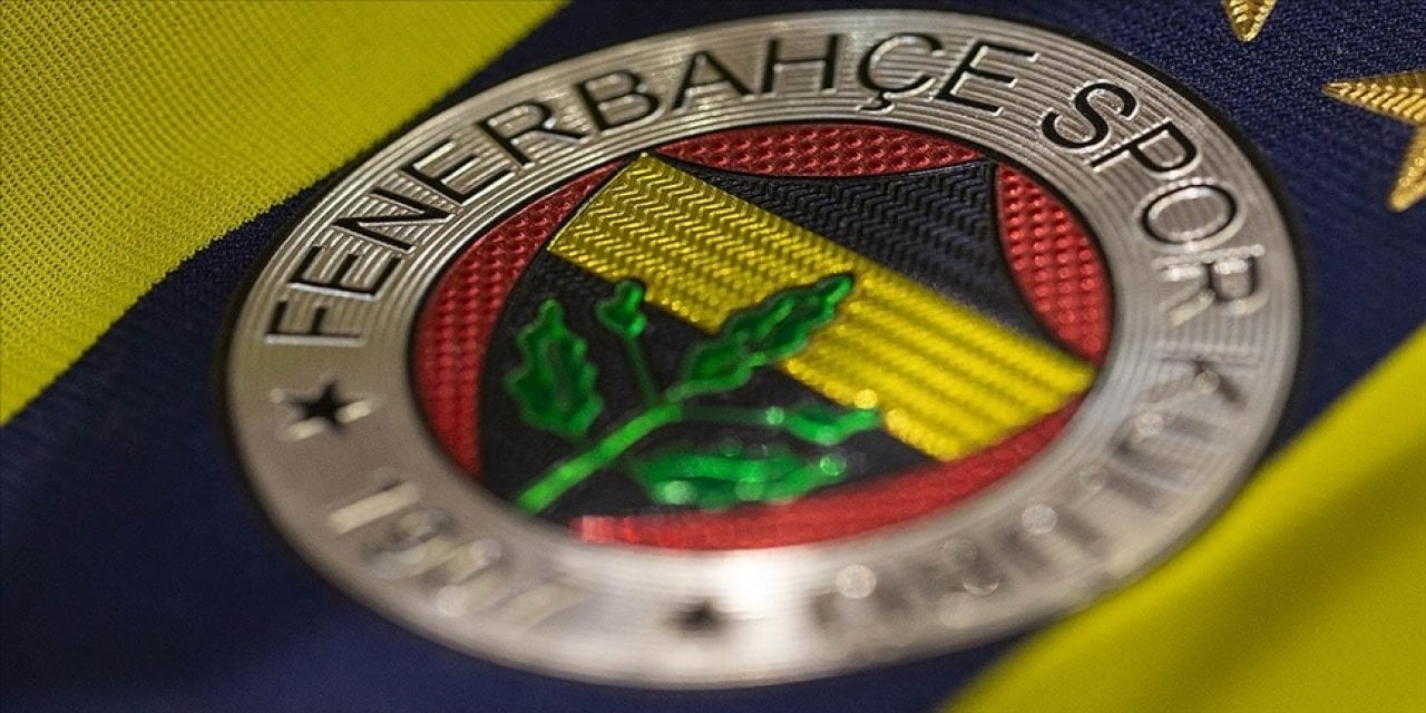 Fenerbahçe'ye 4 Yıllık İmzayı Attı