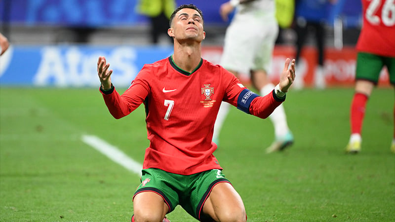 Penaltı Kaçıran Ronaldo Hüngür Hüngür Ağladı