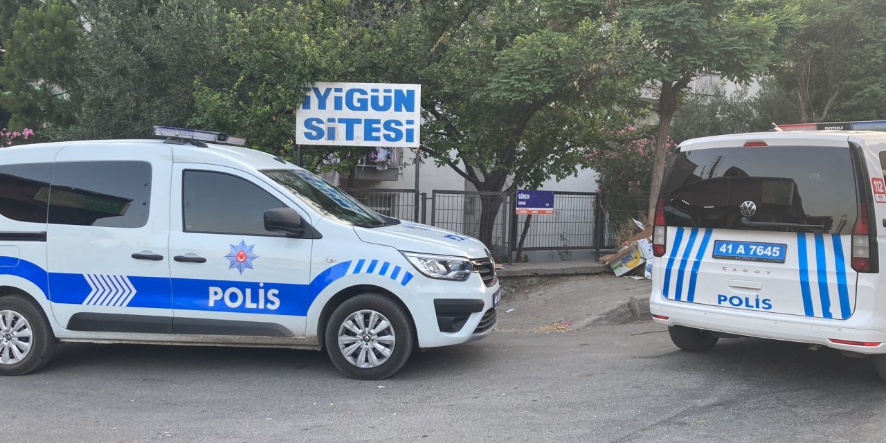 Kocaeli'de Fabrika İşçisi, Eşi ve 2 Çocuğunu Tabancayla Yaraladı