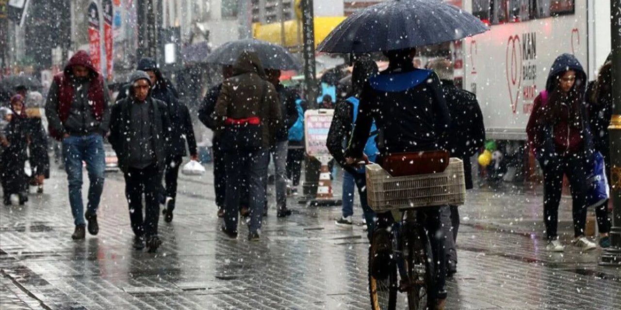 Meteroloji Hava Uyardı: Üç Şehir Yağmur Ve Sele Teslim Olacak