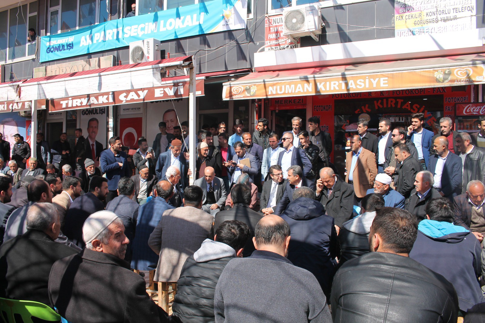 Batman’da 3 bin kişilik aşiret HDP’den AKP’ye geçti