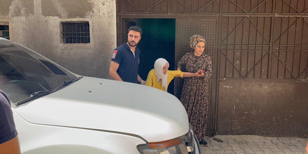85 Yaşındaki Kadın Yataktan Düşüp Kalkaamadı, Kızı Haber Verenleri Dövmekten Beter Etti