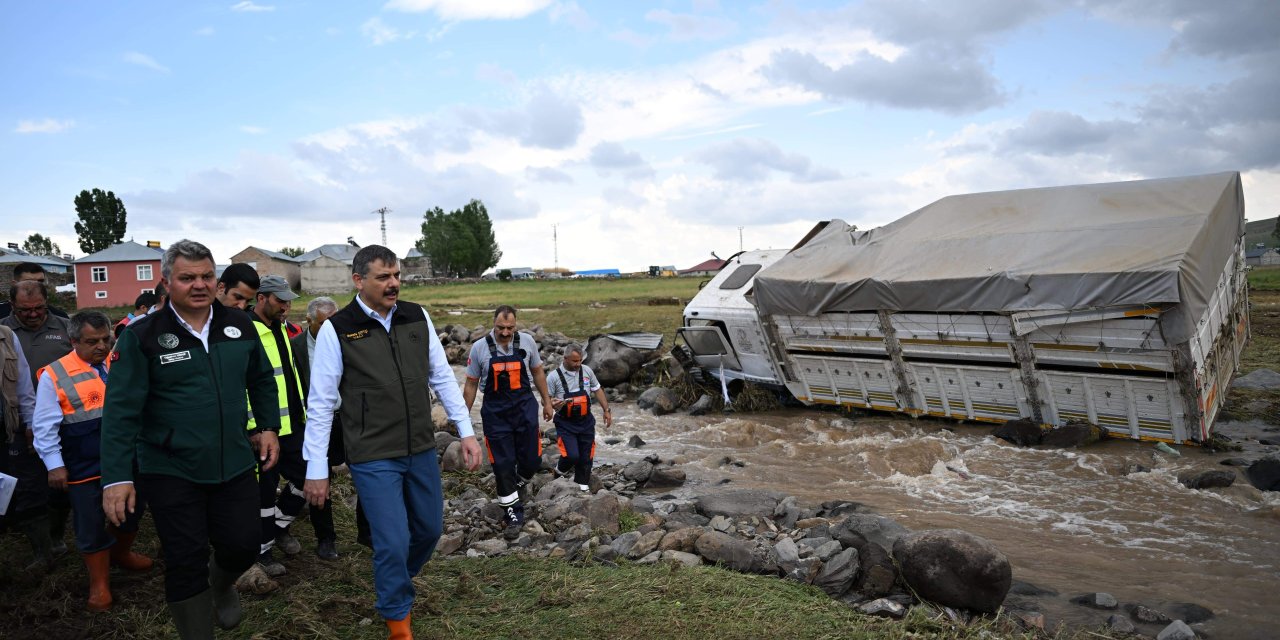 Erzurum Sel Felaketinde 4 Ev ve 4 Ahır Zarar Gördü, 19 Hayvan Öldü
