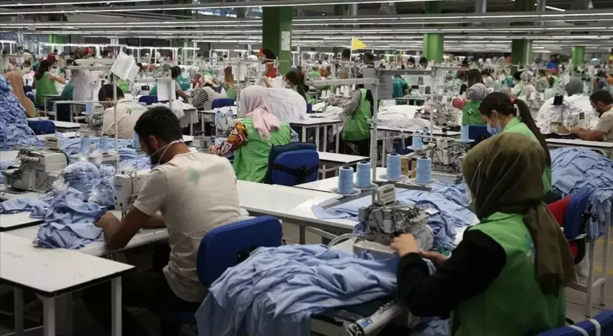 Hazır Giyim Sektörü Çakıldı: 2 Binden Fazla Şirket Kapandı, 300 Binden Fazla Kişi İşinden Olabilir