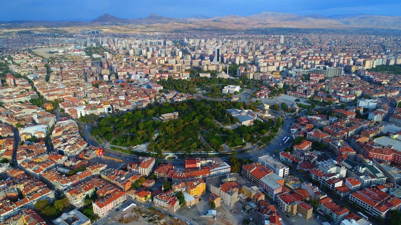 Son Zamanlarda İstanbul'dan Konya'ya Göç Neden Artıyor?