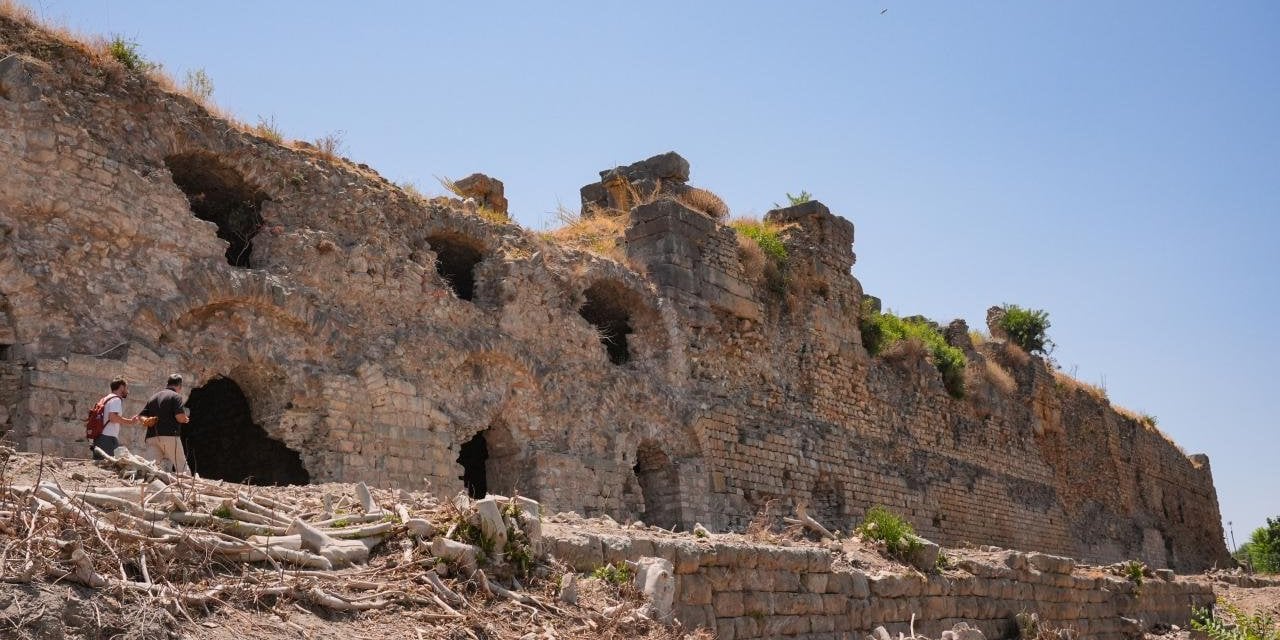 Efes'in Kayıp Kapısı Koressos Bulundu