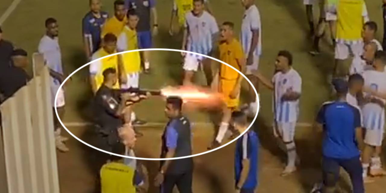 Polis Sahanın Ortasında Futbolcuyu Vurdu
