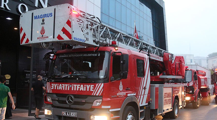 İstanbul'da lüks otelde yangın
