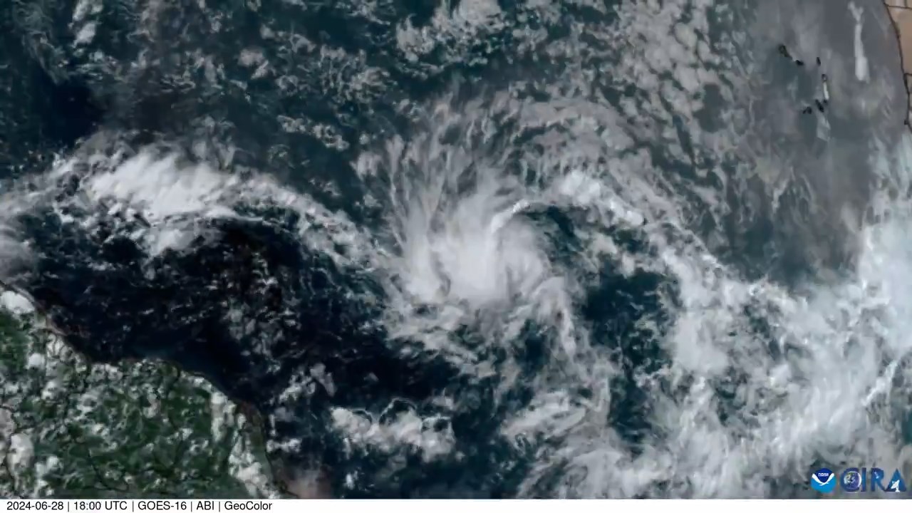 Karayiplerde Yıkıma Yol Açmıştı: Berly Kasırgasının Görüntüleri Ortaya Çıktı