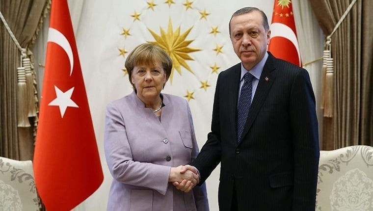 Alman medyasından Merkel'e sağduyu çağrısı: Türkiye'yi dışlama