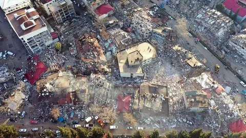 Deprem Davalarında Kamu Görevlileri Hakkında Soruşturma Başlatıldı