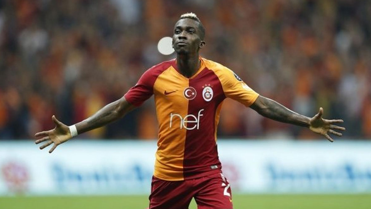 Tatil için memleketine giden Galatasaraylı futbolcu Onyekuru sıtmaya yakalandı
