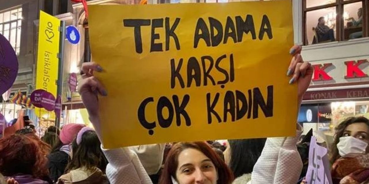 AKP kadınların barikatına çarptı